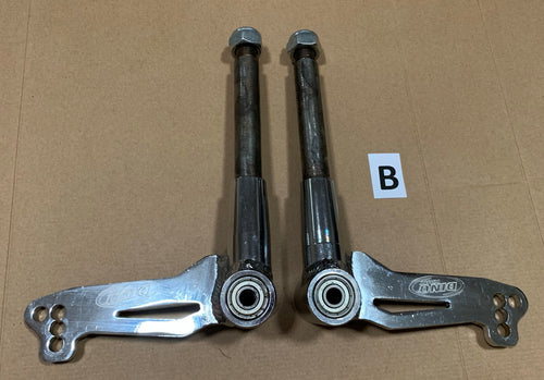 Dino/CRG front stub axle 17mm with 8mm bearing